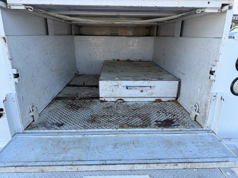 Used 2017 Ford F250 XL w/ XL Value Package image 26