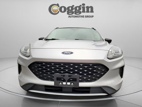 Used 2020 Ford Escape SE Sport image 5