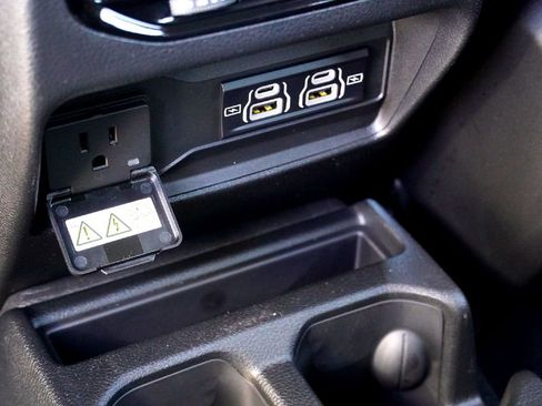 New 2025 Jeep Grand Cherokee L Altitude image 28