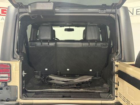 Used 2017 Jeep Wrangler Unlimited Sport AWD/4WD image 30