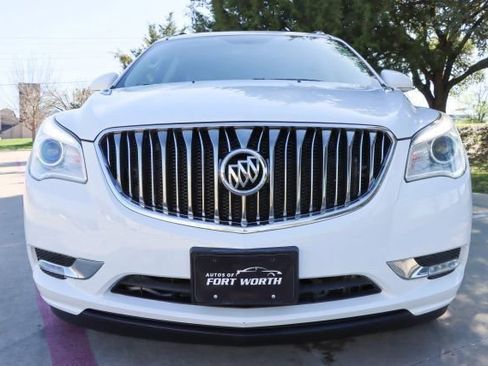 Used 2017 Buick Enclave Leather image 2