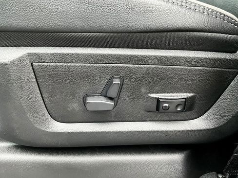 New 2026 RAM 3500 Laramie AWD/4WD image 16