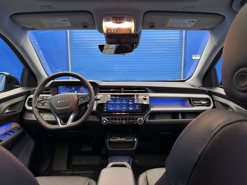 New 2027 Chevrolet Bolt RS w/ Technology Package FWD image 27