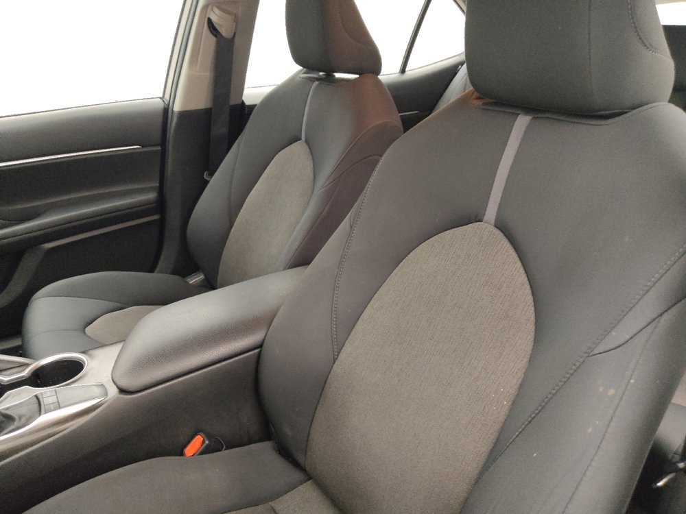 Used 2022 Toyota Camry LE FWD image 18