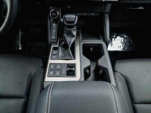 Certified 2024 Toyota Land Cruiser Base image 40