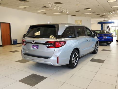 New 2026 Honda Odyssey EX-L image 5