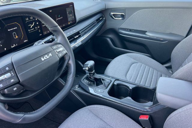 Used 2025 Kia K4 EX FWD image 10