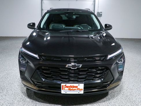 Used 2025 Chevrolet Trax ACTIV w/ Driver Confidence Package FWD image 4