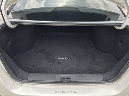 Used 2024 Nissan Sentra SR w/ SR Premium Package FWD image 26