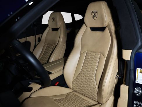 Used 2019 Lamborghini Urus AWD/4WD image 5