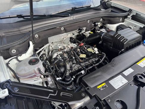 Used 2024 Volkswagen Atlas SE image 40