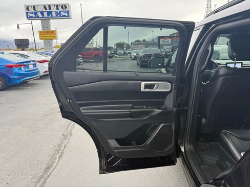 Used 2020 Ford Explorer ST image 25