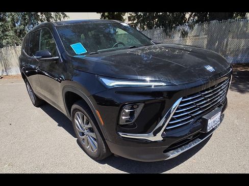 Used 2025 Buick Enclave Preferred FWD image 15