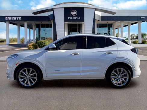 Used 2024 Buick Encore GX Avenir w/ Avenir Technology Package FWD image 7