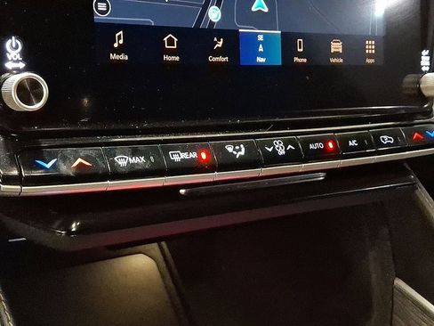 Used 2023 Jeep Wagoneer Series III w/ Premium Group I image 10