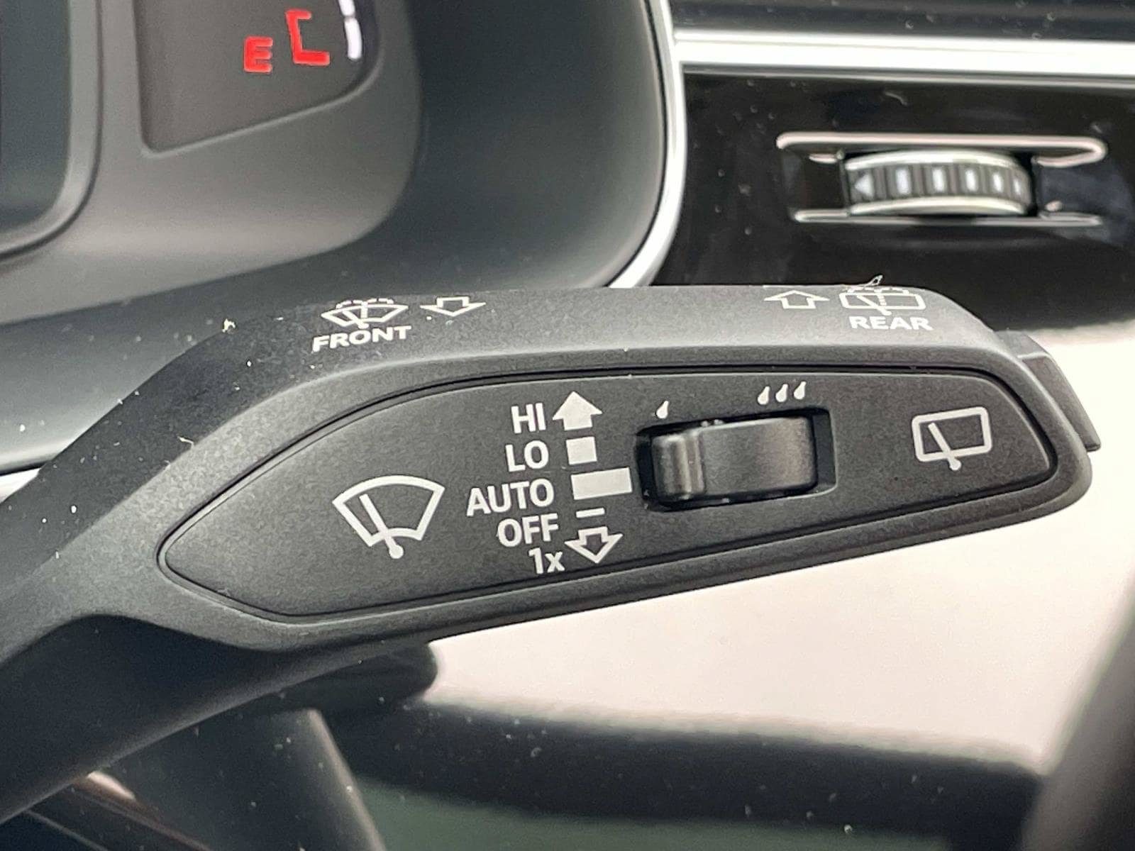 New 2026 Audi Q7 3.0T Premium Plus AWD/4WD image 24