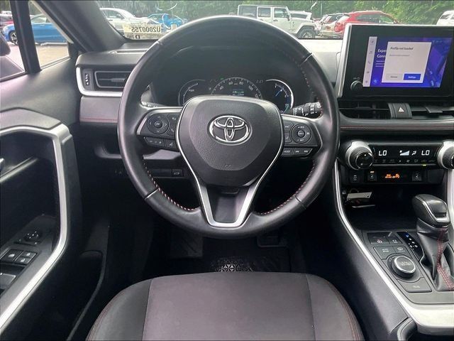 Used 2023 Toyota RAV4 SE AWD/4WD image 17