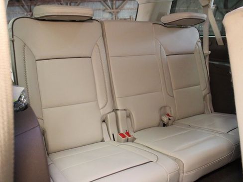 Used 2022 GMC Yukon XL Denali image 15