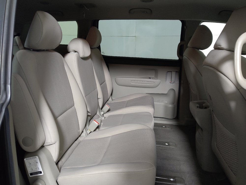 Used 2019 Kia Sedona LX FWD image 19