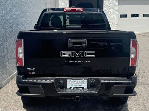 Used 2022 GMC Canyon Elevation w/ Elevation Premium Package AWD/4WD image 4
