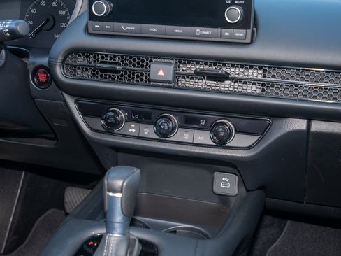 Certified 2023 Honda HR-V LX image 21