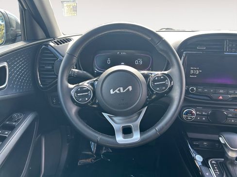 Used 2024 Kia Soul EX FWD image 14