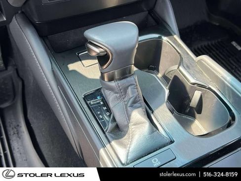 Used 2024 Lexus ES 350 w/ Premium Package FWD image 34