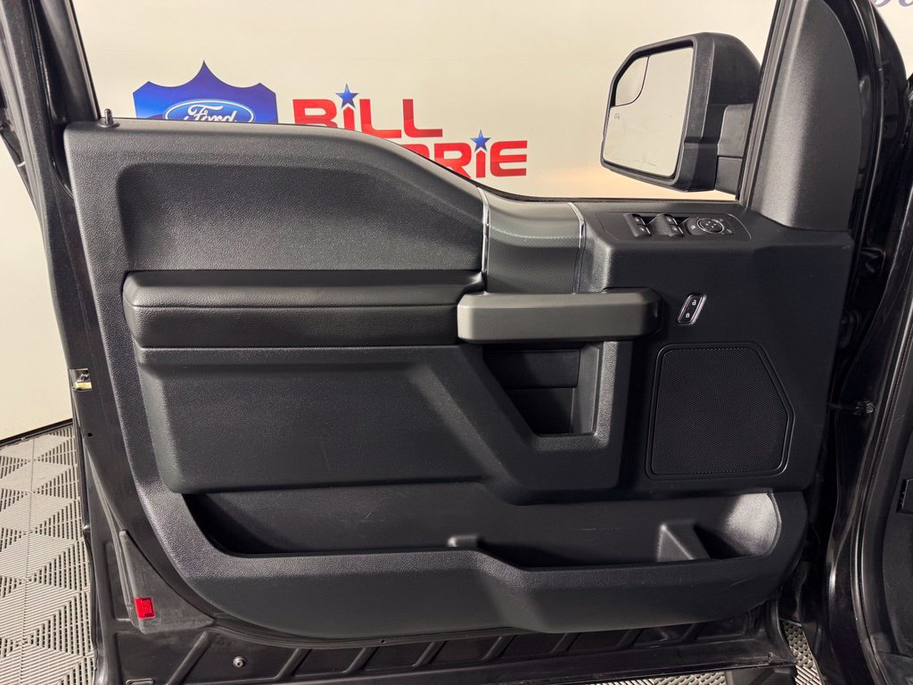 Used 2015 Ford F150 XLT w/ Equipment Group 302A Luxury RWD image 12