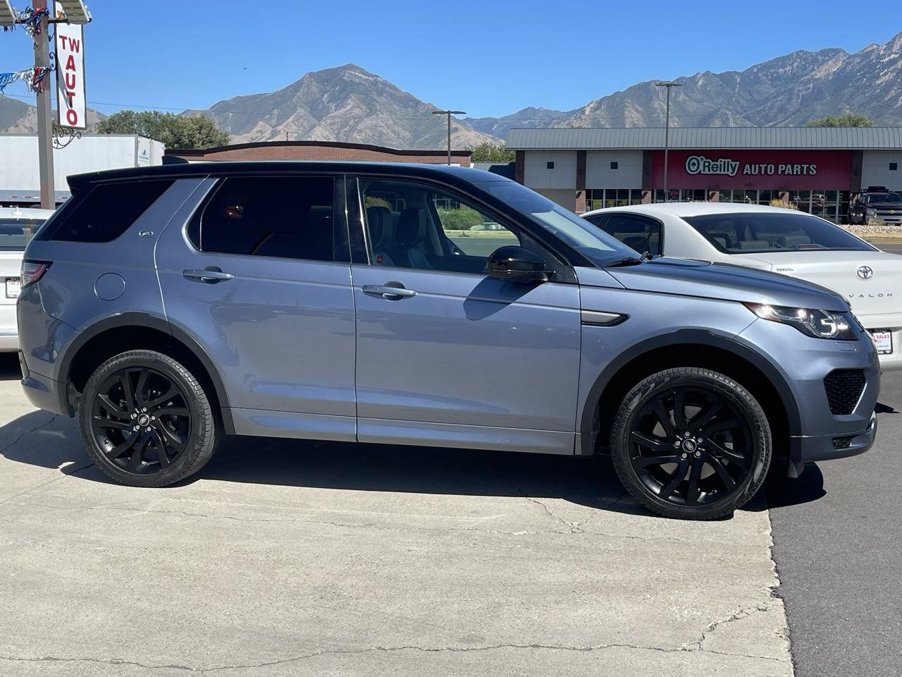 Used 2019 Land Rover Discovery Sport HSE Dynamic AWD/4WD image 4