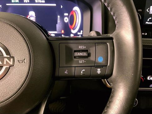 Used 2023 Nissan Rogue Platinum AWD/4WD image 19