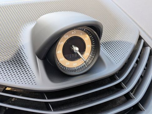 New 2025 Porsche Taycan 4S AWD/4WD image 24