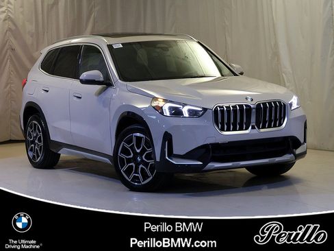 Certified 2026 BMW X1 xDrive28i AWD/4WD image 1
