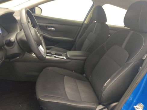 Used 2020 Nissan Sentra SV image 17