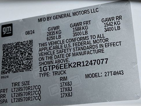 Used 2024 GMC Canyon AT4X image 27