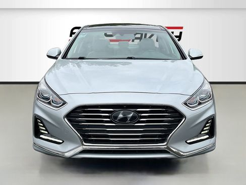 Used 2019 Hyundai Sonata Limited w/ Ultimate Package 02 FWD image 2