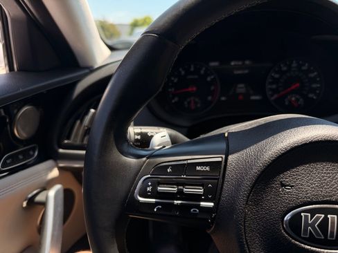 Used 2019 Kia Stinger Premium RWD image 41