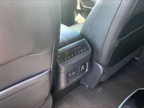 Used 2022 Nissan Pathfinder Platinum w/ Cargo Package FWD image 32