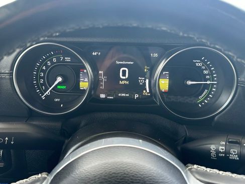 Used 2021 Jeep Wrangler Unlimited Sahara w/ Cold Weather Group AWD/4WD image 29