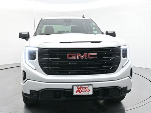 New 2026 GMC Sierra 1500 Pro w/ Graphite Edition image 18