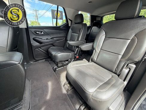 Used 2019 Chevrolet Traverse RS w/ LPO, Floor Liner Package FWD image 14