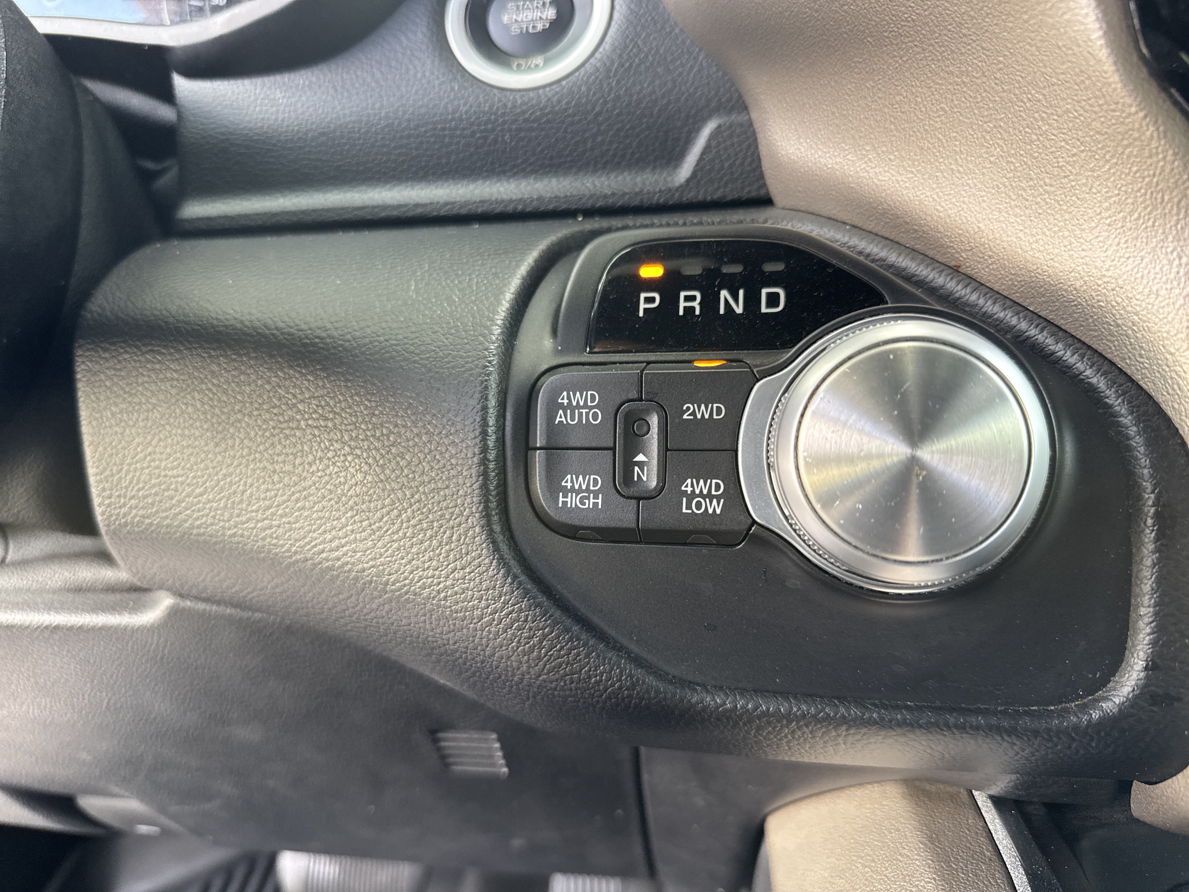 Used 2019 RAM 1500 Laramie AWD/4WD image 27