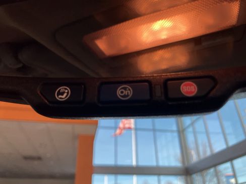 Used 2015 Chevrolet Cruze LS image 19