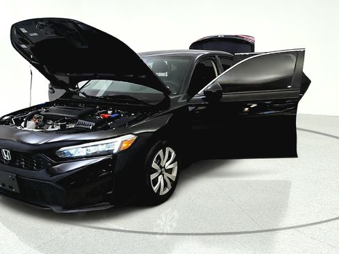 Used 2025 Honda Civic LX image 10