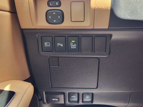 Used 2016 Lexus ES 350 w/ Navigation System Package FWD image 22