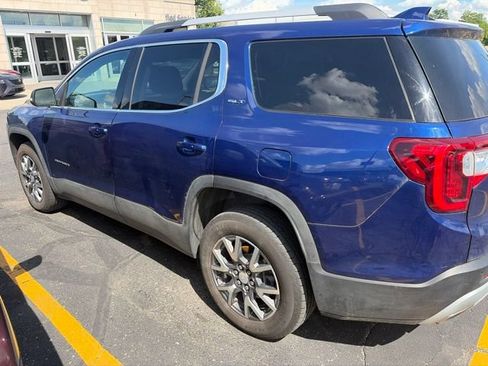 Certified 2023 GMC Acadia SLT w/ Preferred Package AWD/4WD image 3