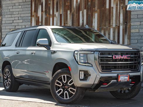 Used 2023 GMC Yukon XL AT4 w/ AT4 Premium Plus Package AWD/4WD image 9
