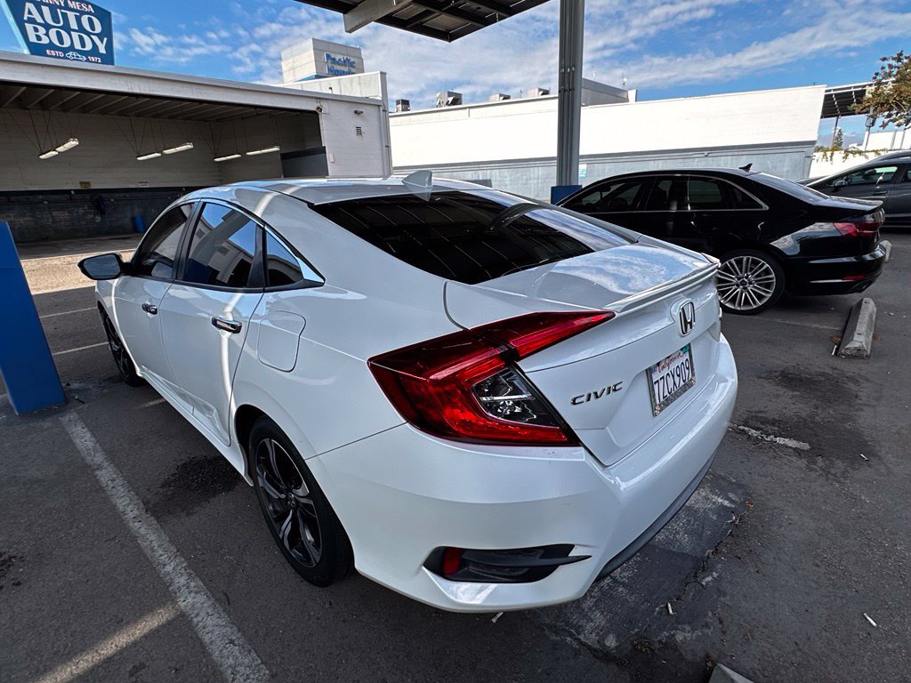 Used 2017 Honda Civic Touring image 24