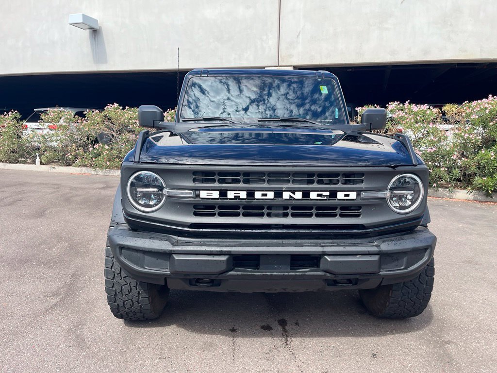 Used 2025 Ford Bronco 4-Door AWD/4WD image 2