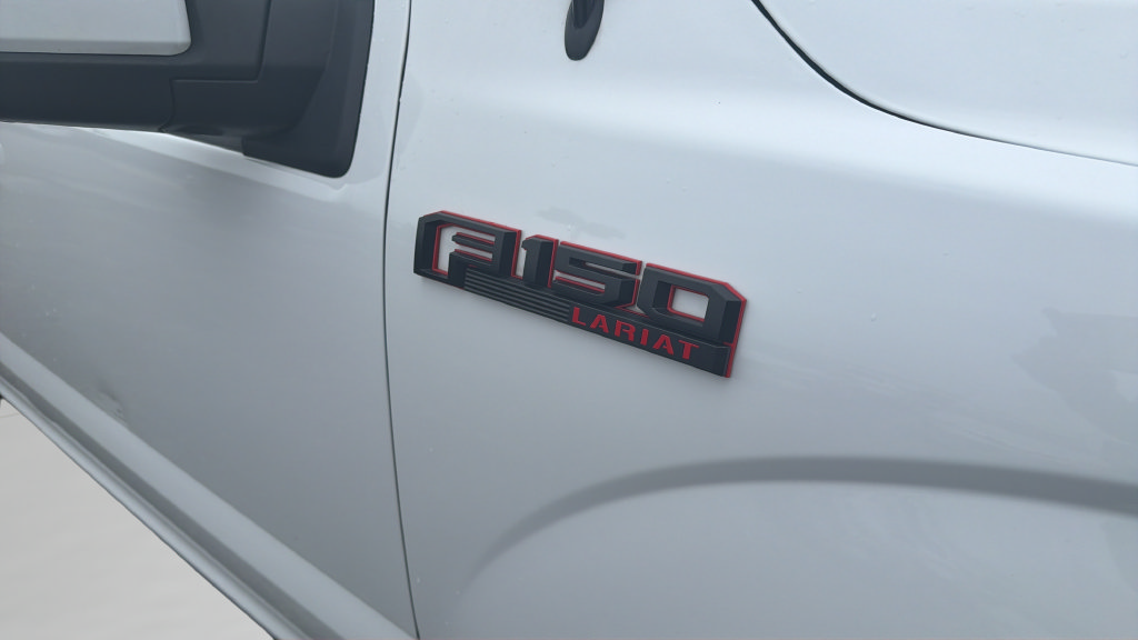 Used 2018 Ford F150 Lariat w/ Equipment Group 502A Luxury AWD/4WD image 33