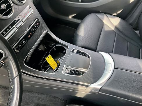Certified 2022 Mercedes-Benz GLC 300 image 16